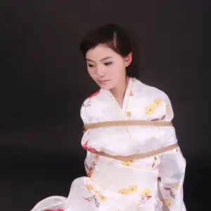 神艺缘 - 053-雨婷--和服 相册封面，共 36 张图片