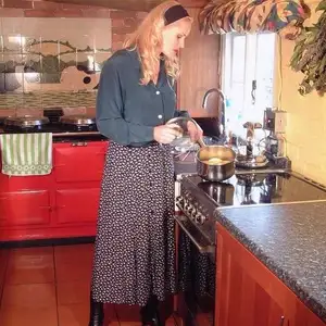 bondagebob - Katarina Kitchen bound 相册封面，共 25 张图片