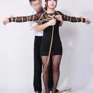 艺束人生 - 043-子怡黑丝 相册封面，共 107 张图片