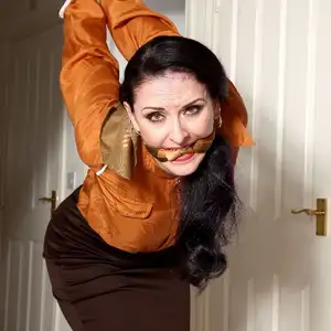 bondagebob - Caroline Pierce Punishment 相册封面，共 62 张图片