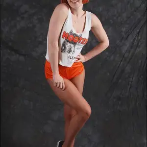 simplytied - RR Hooters again more 相册封面，共 35 张图片