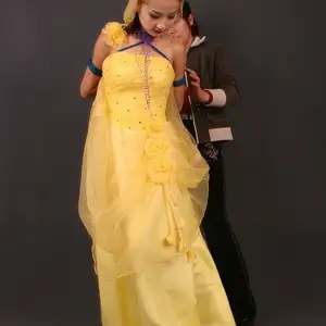 雅俗阁 - 20060402雪儿黄色婚纱 相册封面，共 89 张图片