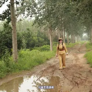 红豆的天空 - 一组解放军装的拍摄花絮 相册封面，共 231 张图片