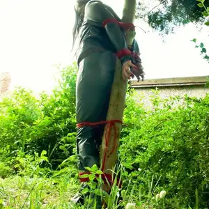 limitedaudience - 2011 rebekka raynor one with the tree 2 相册封面，共 36 张图片