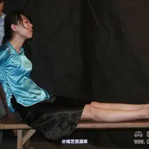 典雅倩影 - 282-安妮--老虎凳 相册封面，共 32 张图片