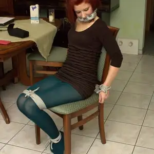bound-neighbor-girl - Melina - Tied at home 2 相册封面，共 49 张图片