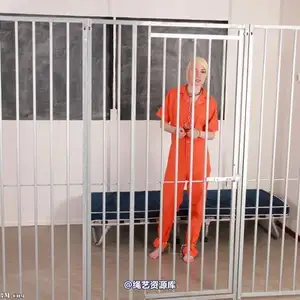 cuffedinuniform - ciu444 相册封面，共 75 张图片