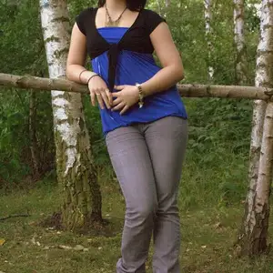 bound-neighbor-girl - Nadine - In the woods alone 相册封面，共 40 张图片